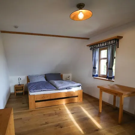 Lovec Hébergement de vacances Mladejov